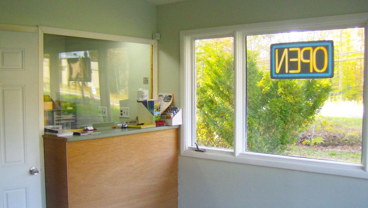 Country Place Inn And Suites White Haven Esterno foto