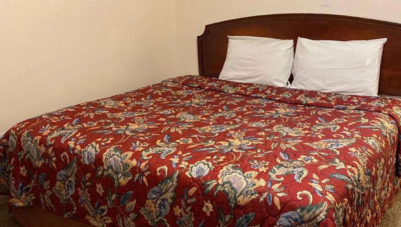 Country Place Inn And Suites White Haven Esterno foto