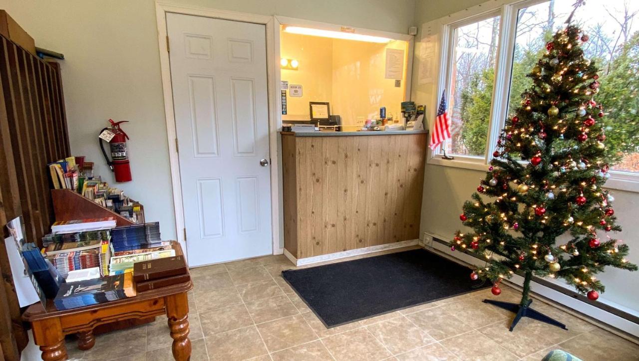 Country Place Inn And Suites White Haven Esterno foto